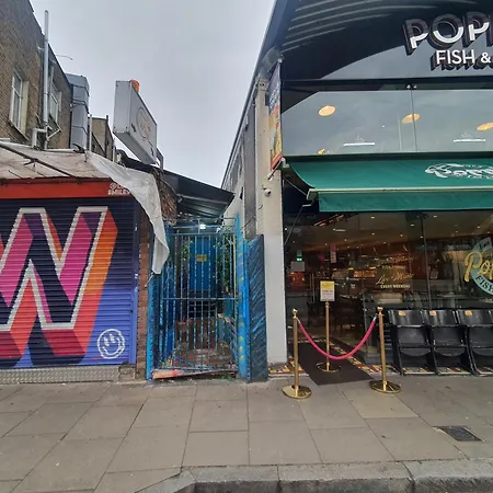 Cyber-Art Studio In Camden London Exterior photo