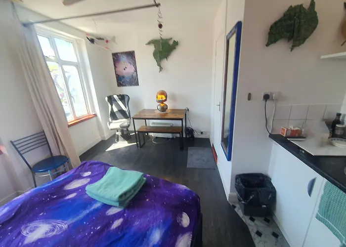 Cyber-Art Studio In Camden
