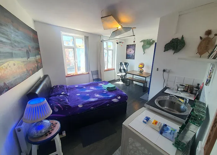 Cyber-Art Studio In Camden